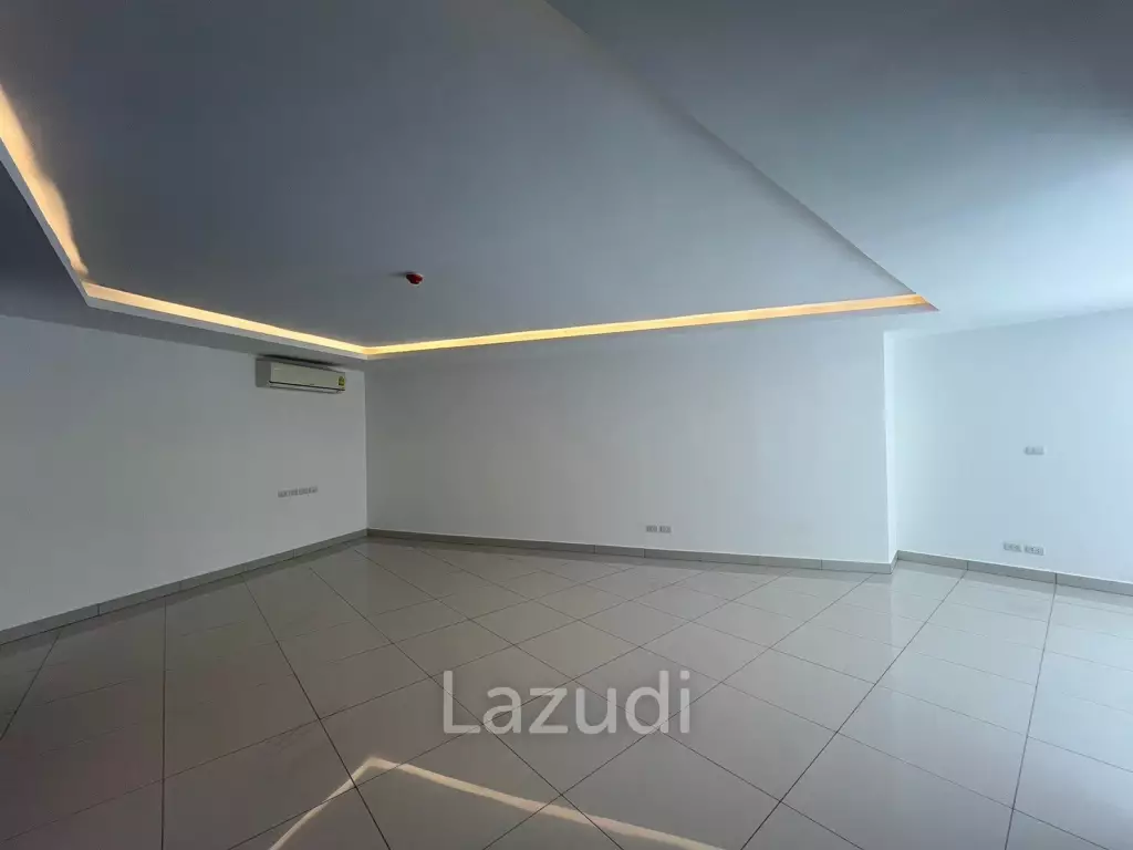 Studio 1 Bath 66.67 SQ.M. Laguna Beach Resort 3