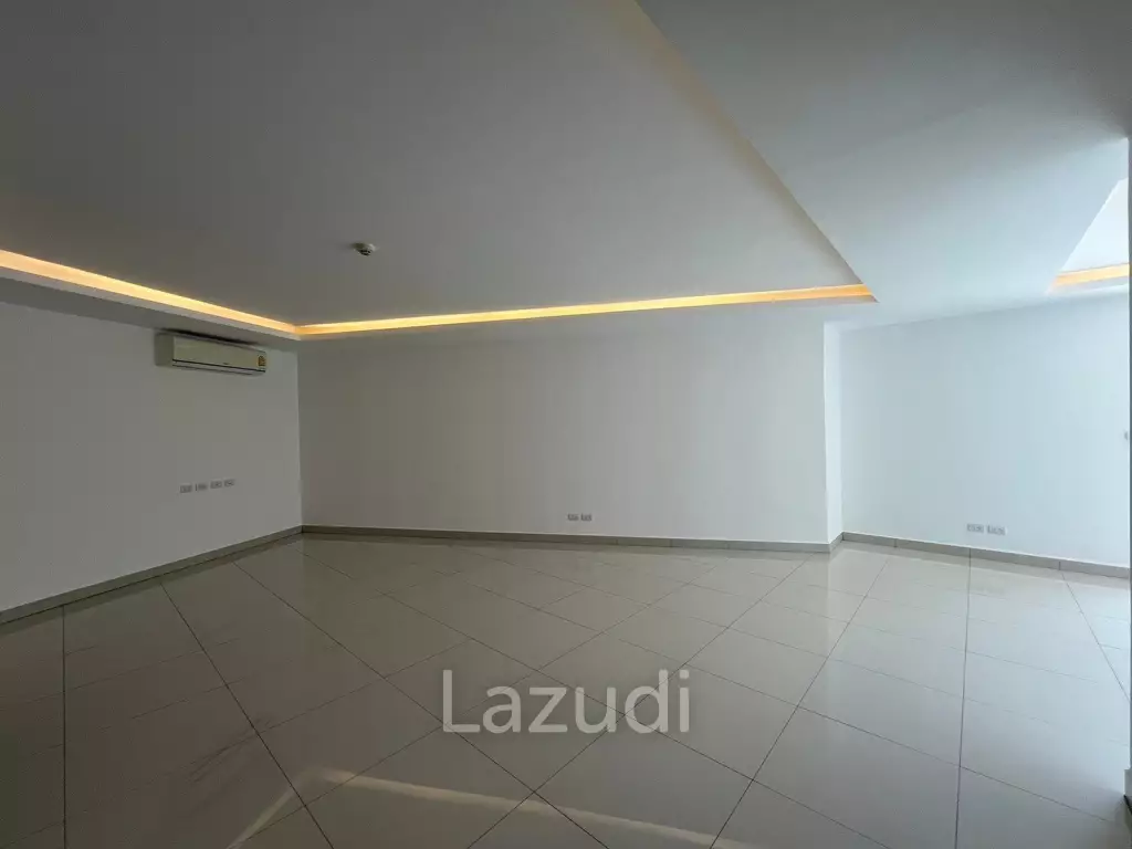 Studio 1 Bath 66.67 SQ.M. Laguna Beach Resort 3