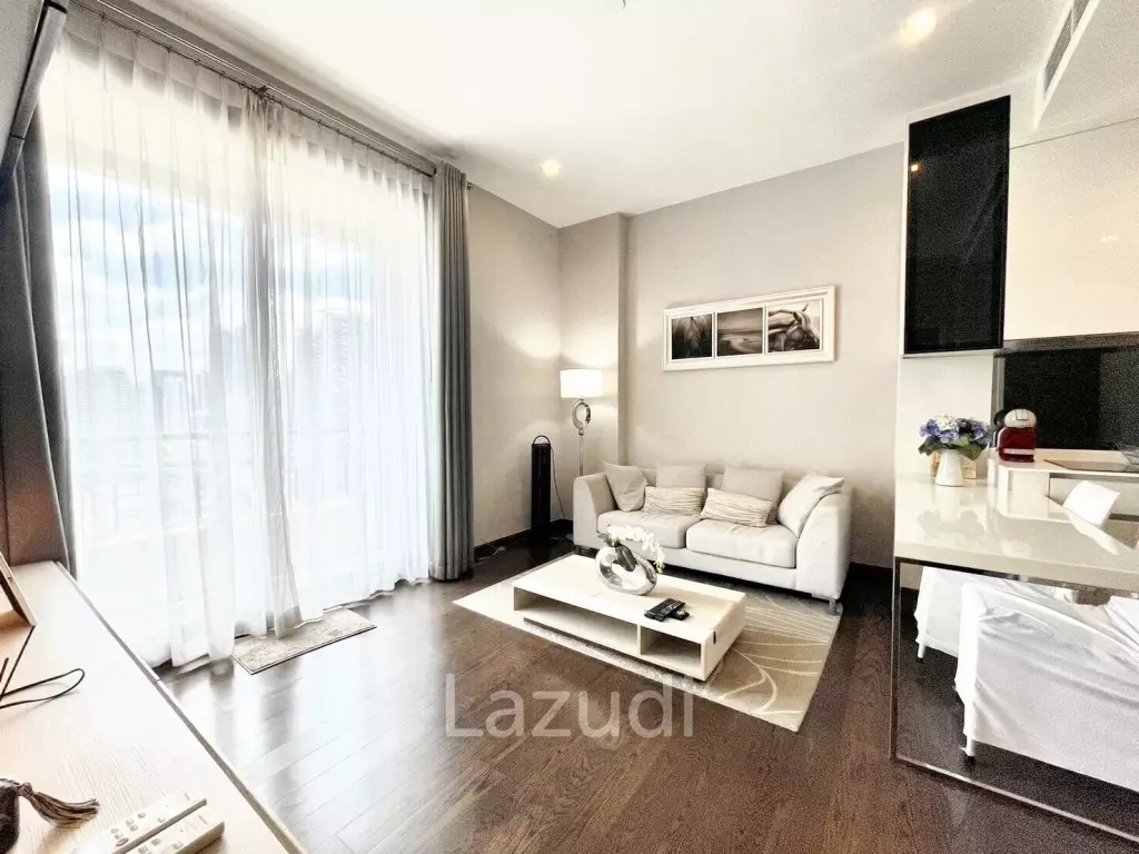 1 Bedroom 1 Bathroom 45 SQ.M. Q Asoke