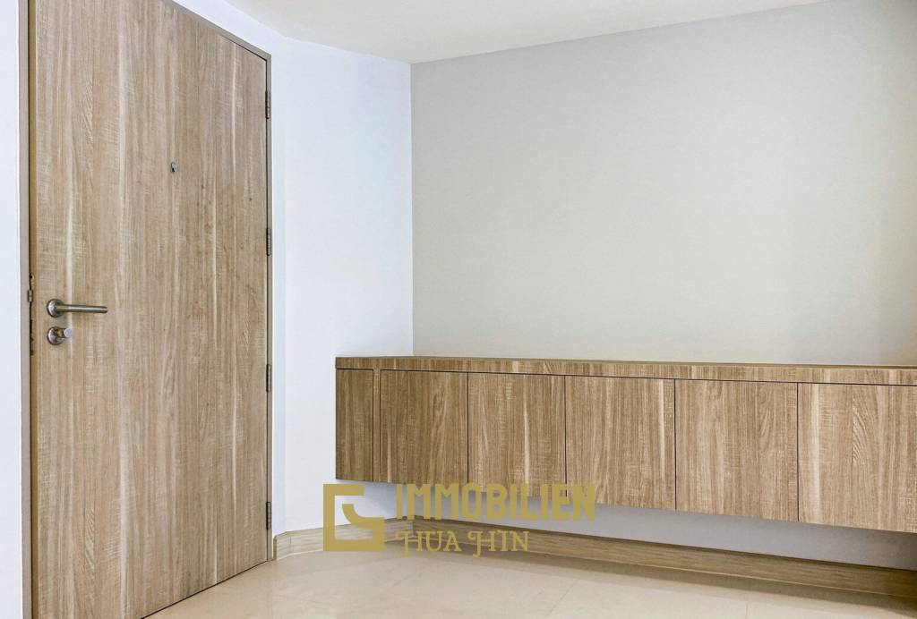 The Pine : 1-Schlafzimmer-Eigentumswohnung mit Poolblick