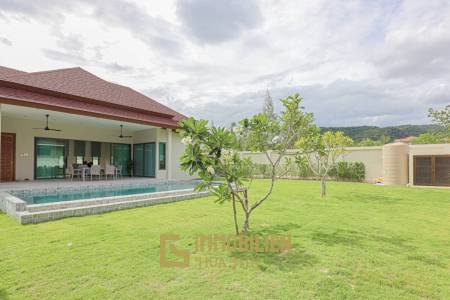 Panorama Black Mountain: 3 Bedrooms Pool Villa