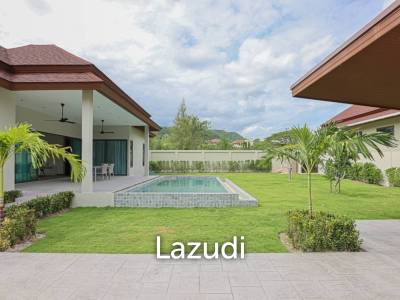 Panorama Black Mountain: 3 Bedrooms Pool Villa