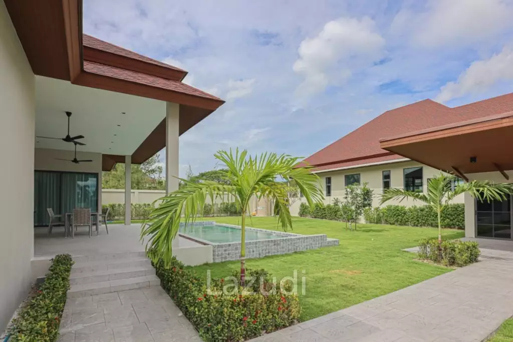 Panorama Black Mountain: 3 Bedrooms Pool Villa