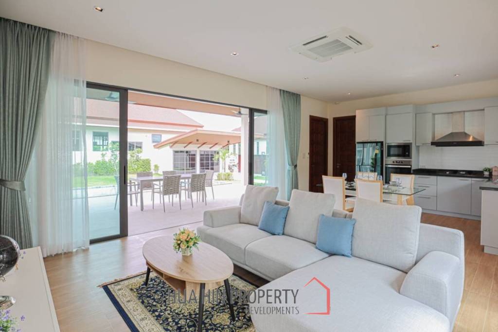 Panorama Black Mountain: 3 Bedrooms Pool Villa
