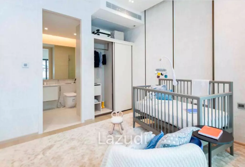 2 Bed 2 Bath 107.75 SQ.M. The Strand Thonglor