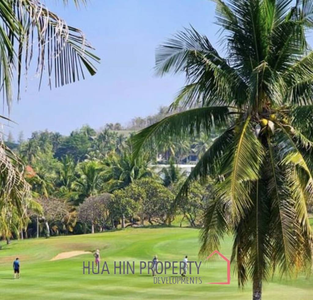 PALM HILL CONDO  : 2 bed stunning view