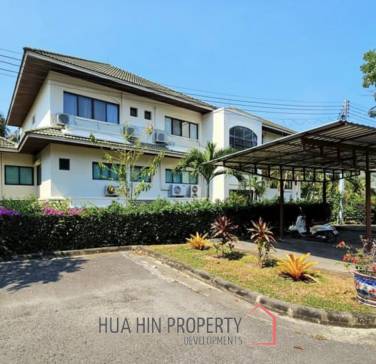 PALM HILL CONDO  : 2 bed stunning view