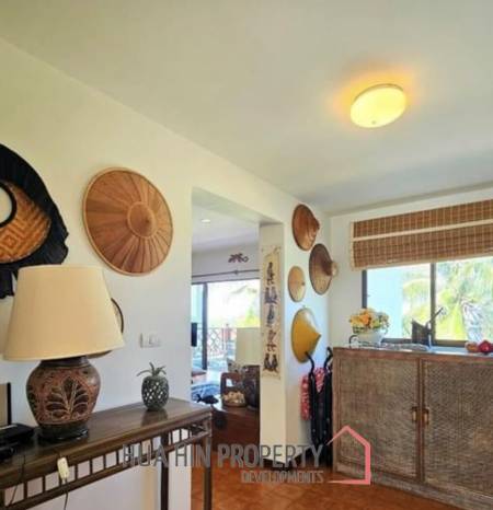 PALM HILL CONDO  : 2 bed stunning view