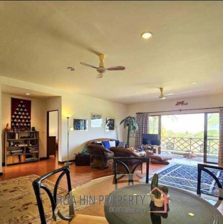PALM HILL CONDO  : 2 bed stunning view