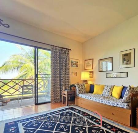 PALM HILL CONDO  : 2 bed stunning view