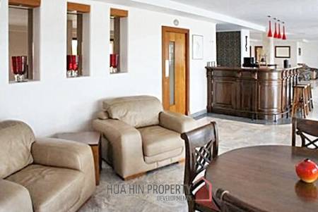 Unique 10 Bed Villa on Golf Course also suitable as a Boutique Hotel