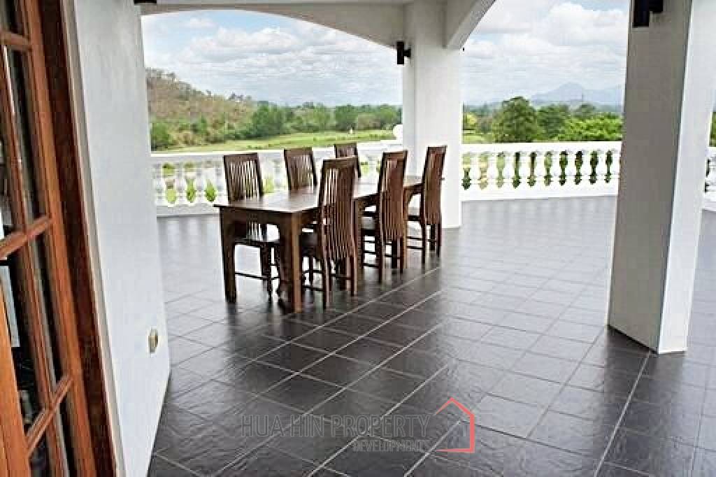 Unique 10 Bed Villa on Golf Course also suitable as a Boutique Hotel