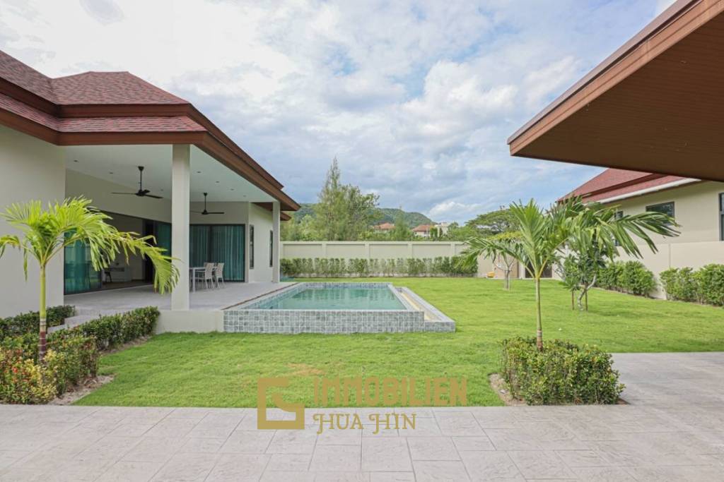 Panorama Black Mountain : 3 Bedroom Pool Villa