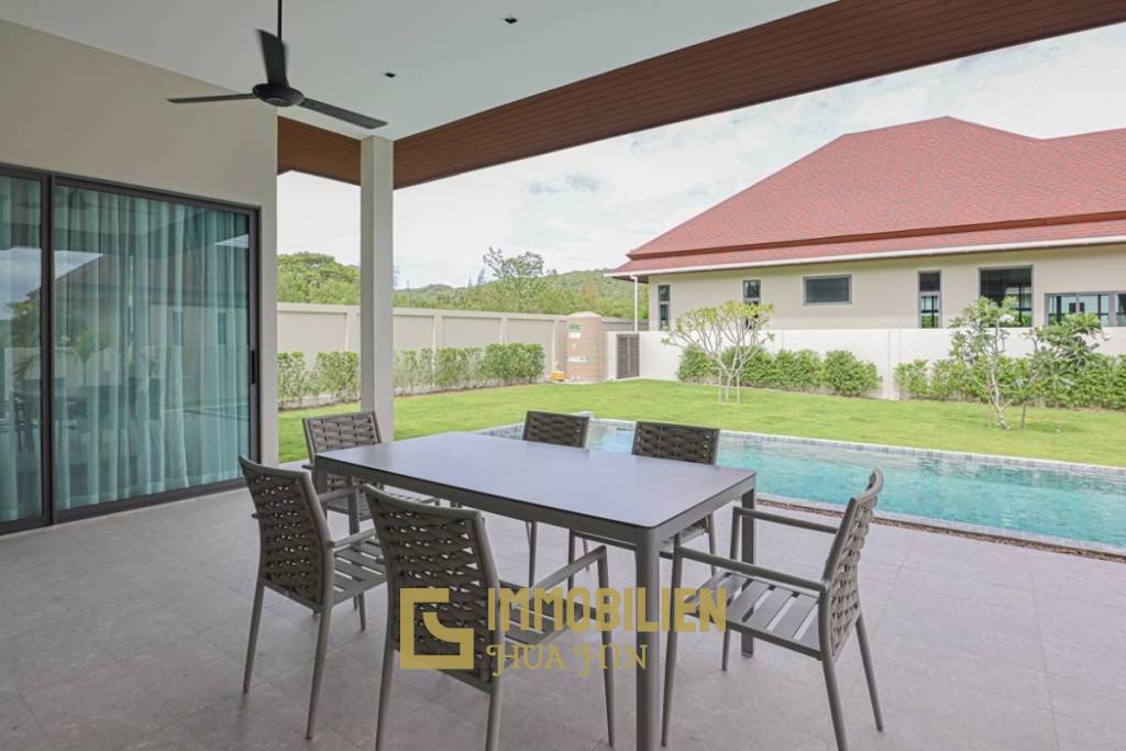 Panorama Black Mountain : 3 Bedroom Pool Villa