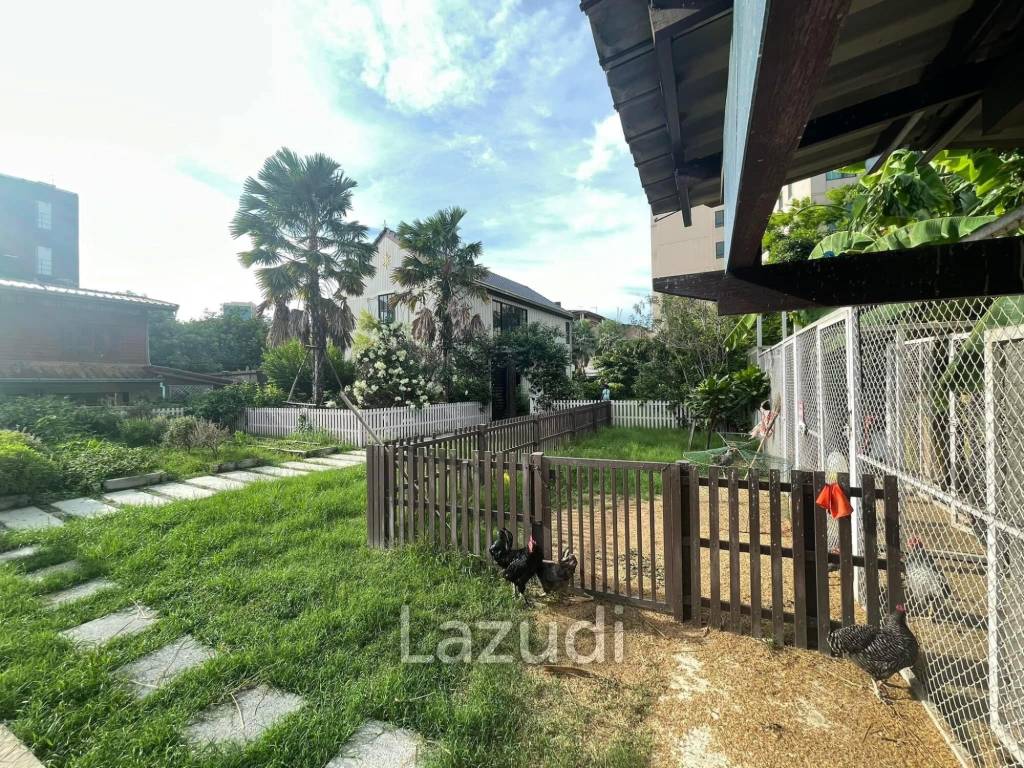 Land with edifice 1,440 SQ.M Yen Akat Road