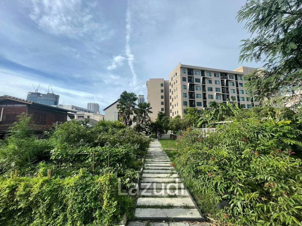 Land with edifice 1,440 SQ.M Yen Akat Road