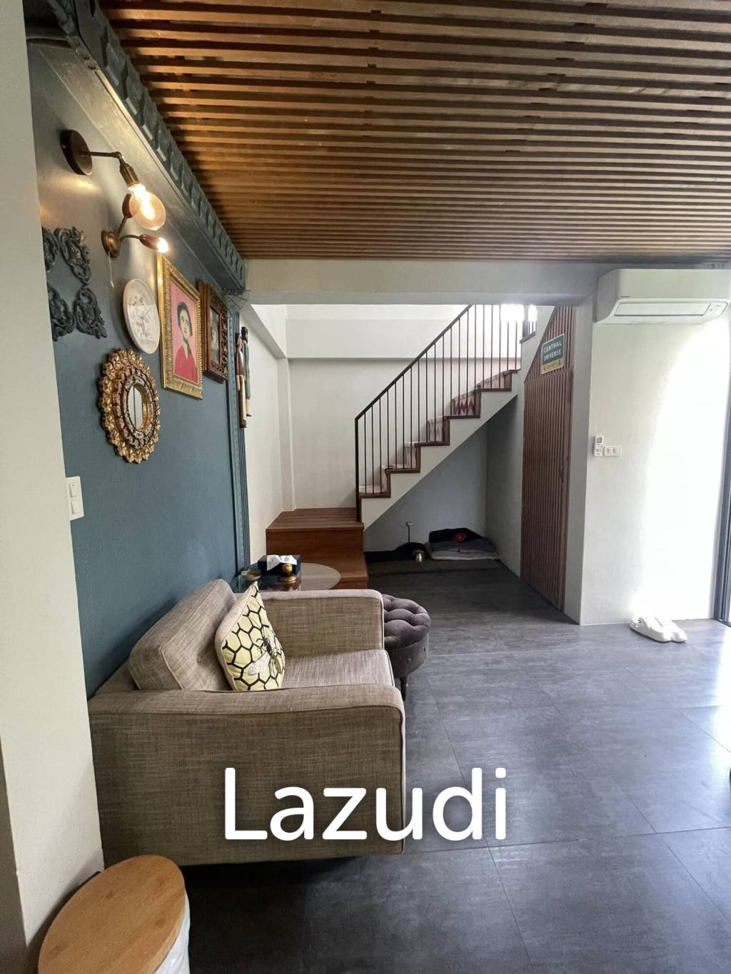 Land with edifice 1,440 SQ.M Yen Akat Road