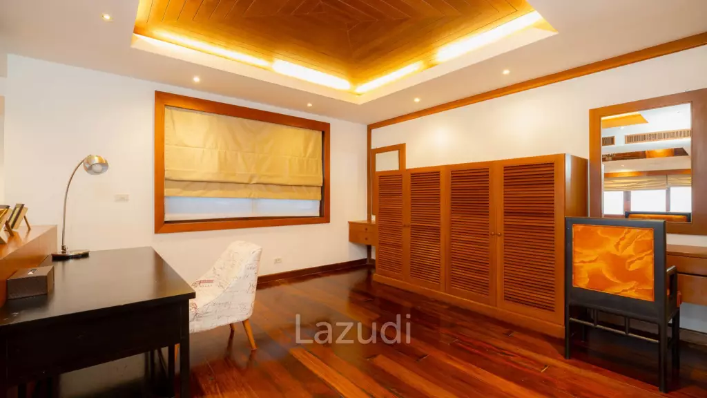 Seaview Villa In Exclusive Hilltop Estate