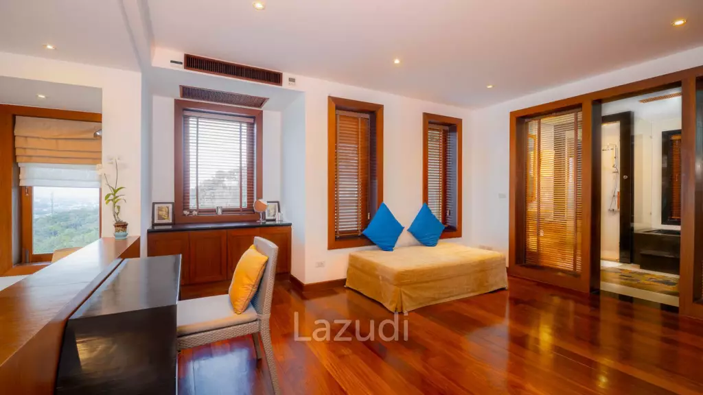 Seaview Villa In Exclusive Hilltop Estate