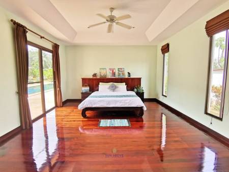 Spacious 5 Bed 5 Bath Pool Villa For Rent In Thalang