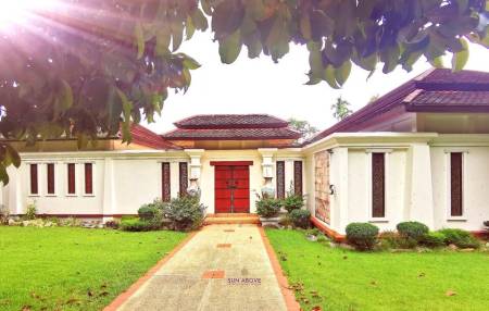 Spacious 5 Bed 5 Bath Pool Villa For Rent In Thalang