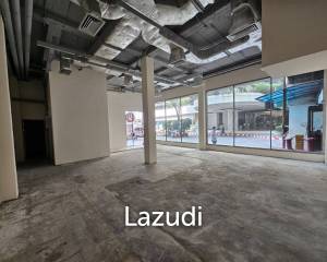 Prime 102SQM Retail Space Main Road Asok BB Building Ground Floor for Cafe, Clinic, etc.