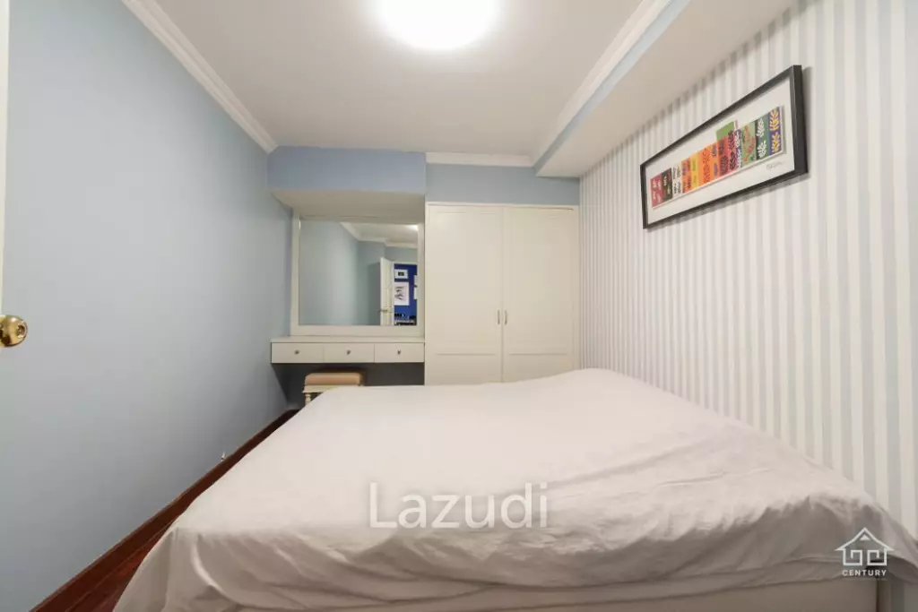DUSIT THANI : 2 bed condo on 7th floor with sea view