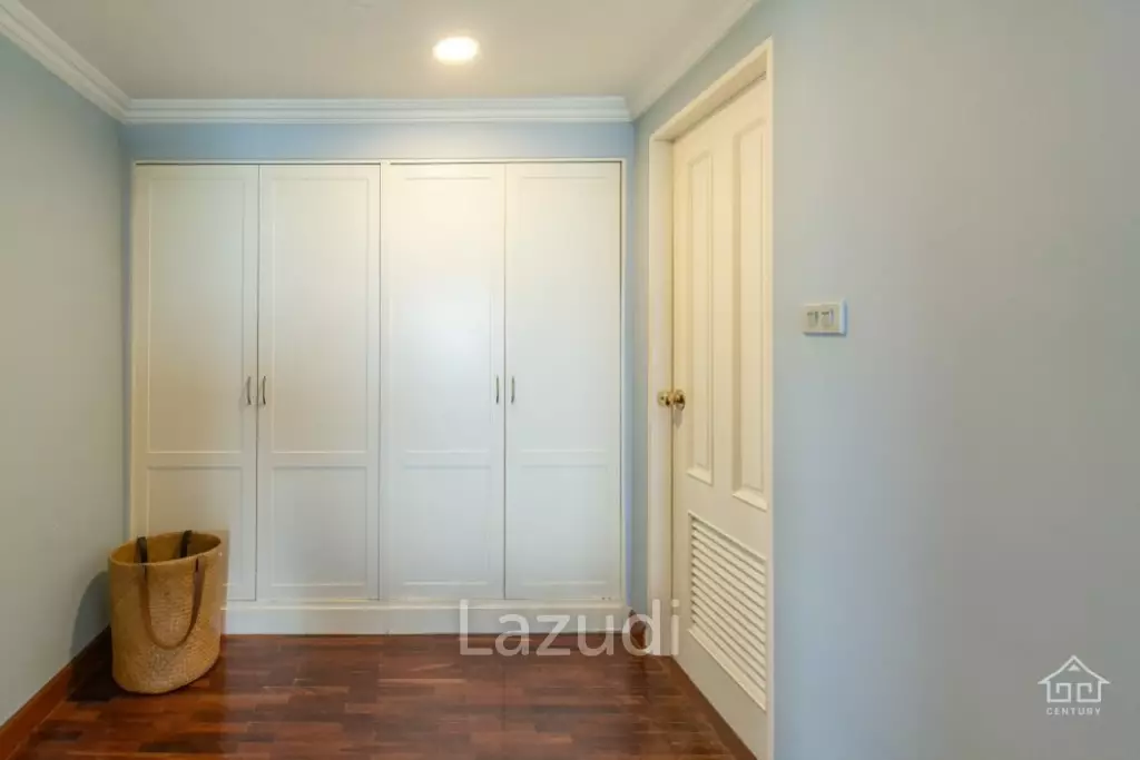 DUSIT THANI : 2 bed condo on 7th floor with sea view