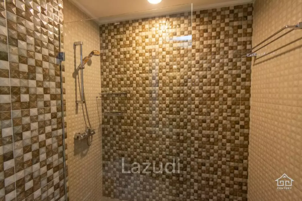 DUSIT THANI : 2 bed condo on 7th floor with sea view