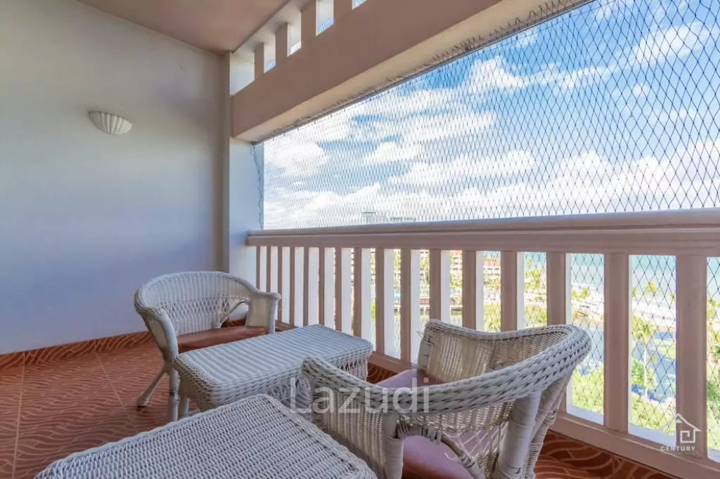 DUSIT THANI : 2 bed condo on 7th floor with sea view