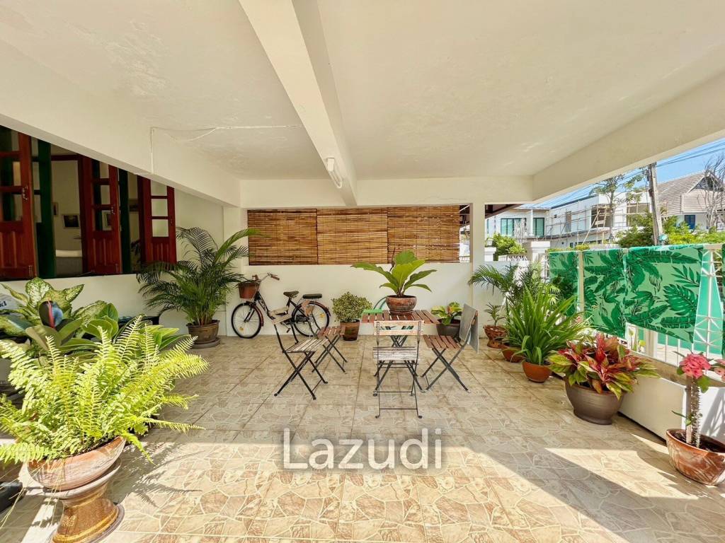 3 storey 3 Bedroom Townhouse Just 50 meters From The Beach