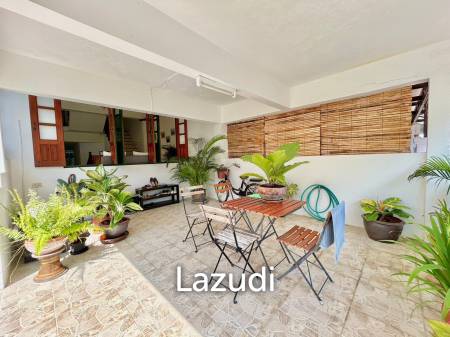 3 storey 3 Bedroom Townhouse Just 50 meters From The Beach