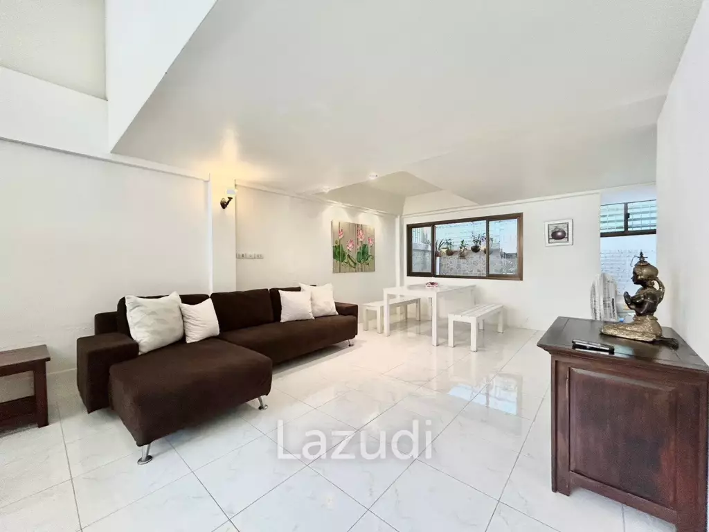 3 Storey 3 Bedroom Townhouse Just 50 m From The Beach