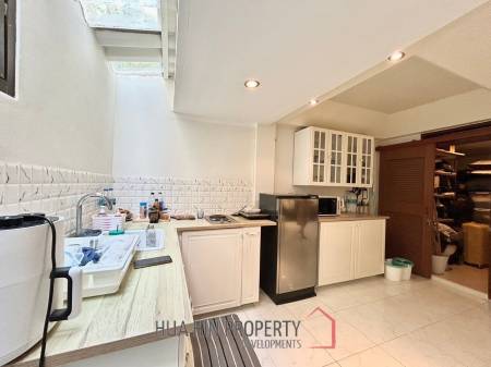 3 Storey 3 Bedroom Townhouse Just 50 m From The Beach