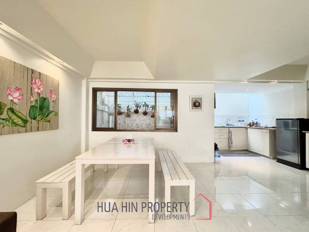 3 Storey 3 Bedroom Townhouse Just 50 m From The Beach