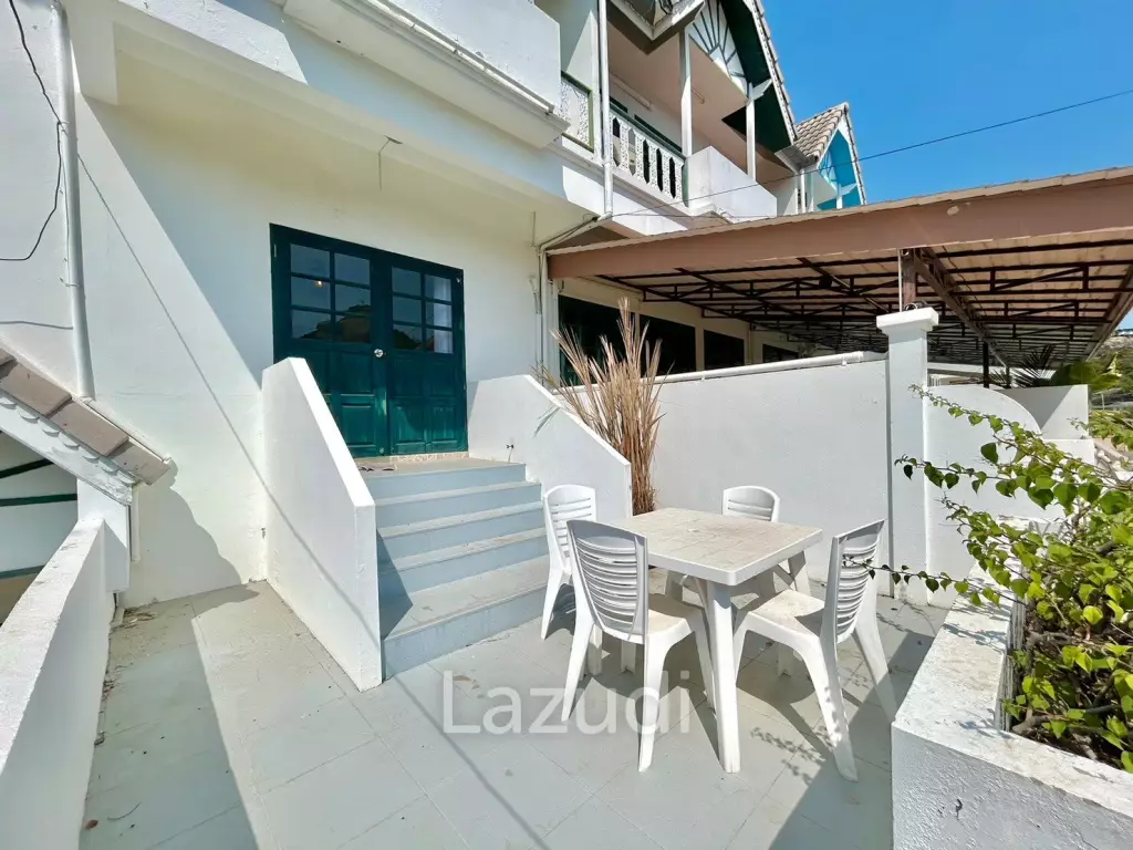 3 Storey 3 Bedroom Townhouse Just 50 m From The Beach