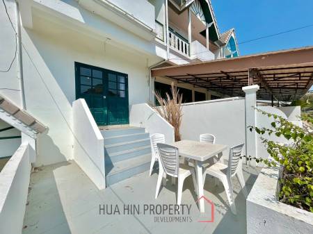 3 Storey 3 Bedroom Townhouse Just 50 m From The Beach