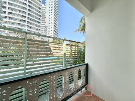 3 Storey 3 Bedroom Townhouse Just 50 m From The Beach