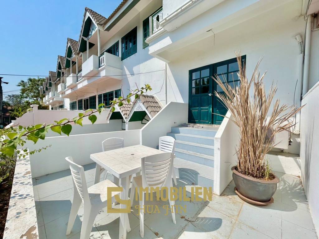 3 Storey 3 Bedroom Townhouse Just 50 m From The Beach