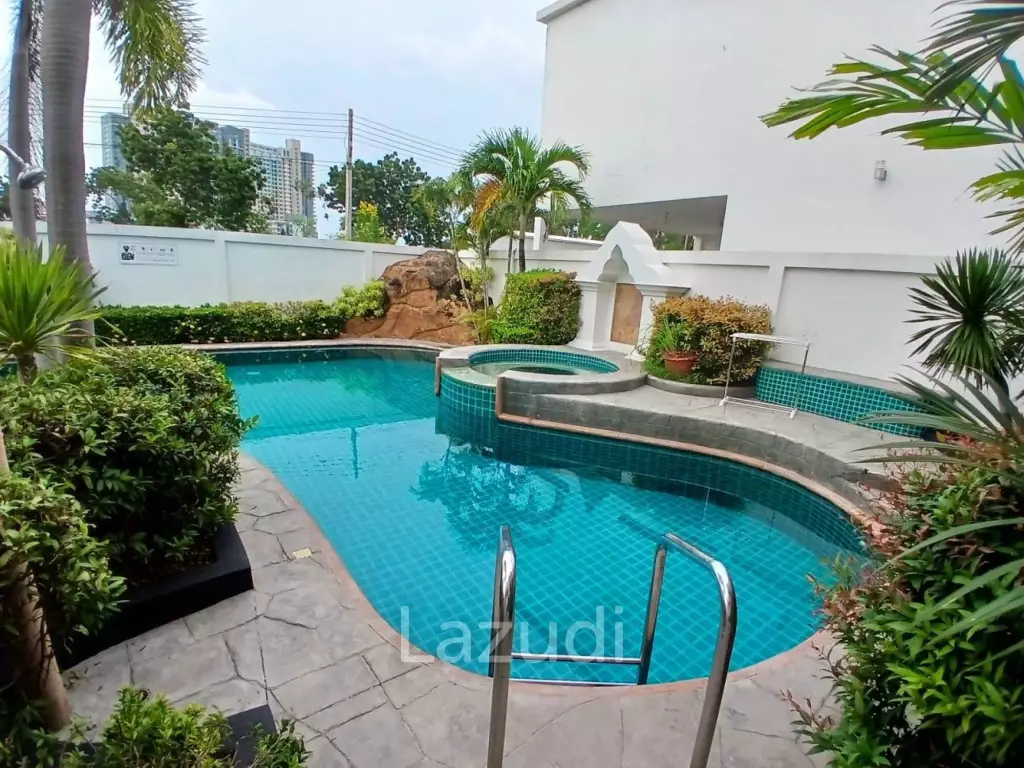 5 Bedrooms 5 Bathrooms 350 SQ.M. Nai Fun Village