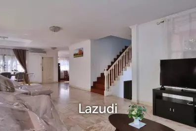 3 Beds 3 Baths 220 SQ.M. Central Park 3