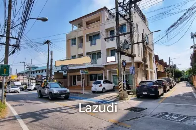 3 Beds 4 Baths 4 Storey Commercial Building