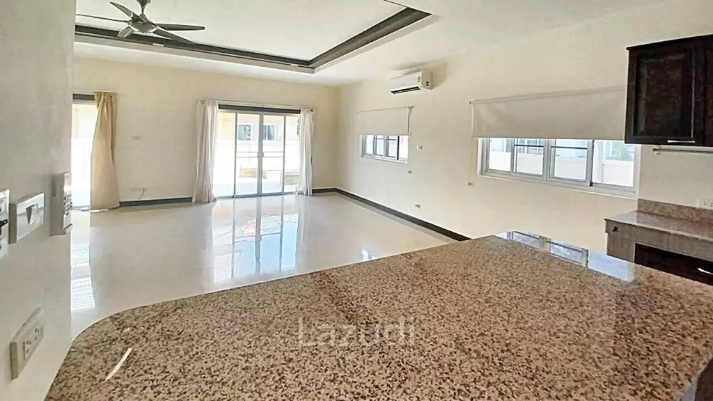 EMERALD RESORT : 3 beds good value