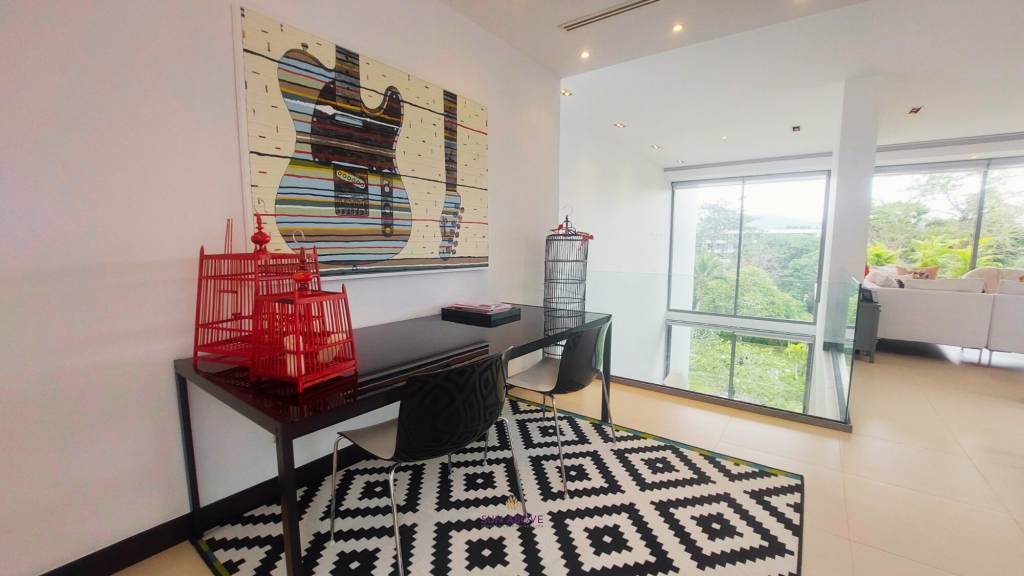 Luxurious 3-Bedroom Penthouse Apartment in Choeng Thale, Phuket