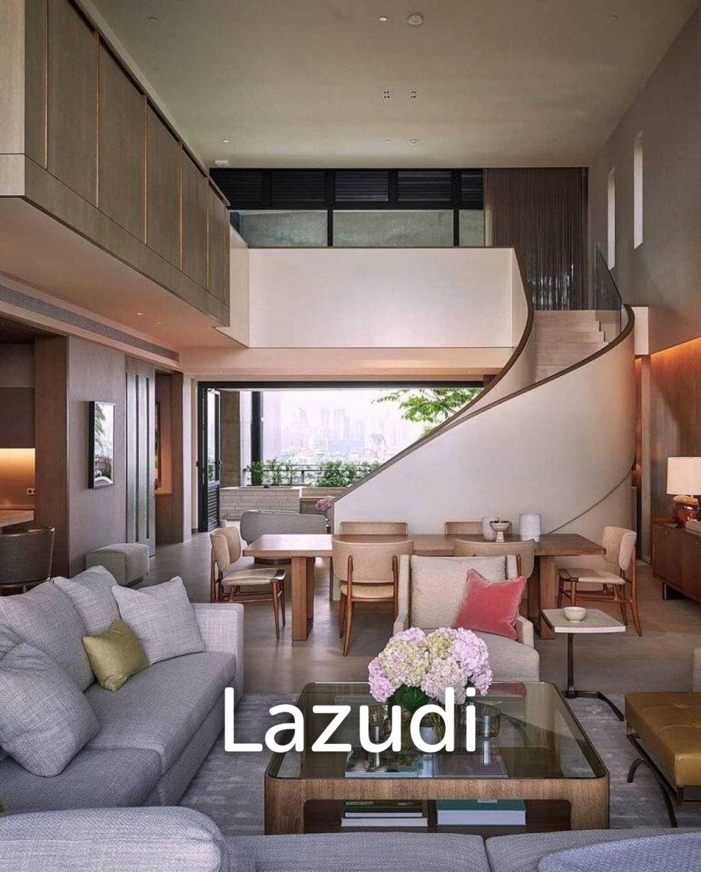 Penthouse 3 Bed 453.28 SQ.M WINDSHELL Naradhiwas