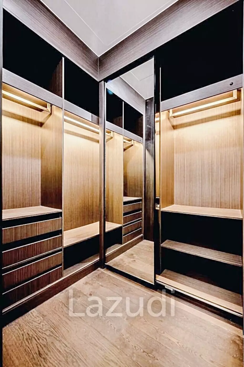 2 Bed 2 Bath 98 SQ.M LAVIQ Sukhumvit 57