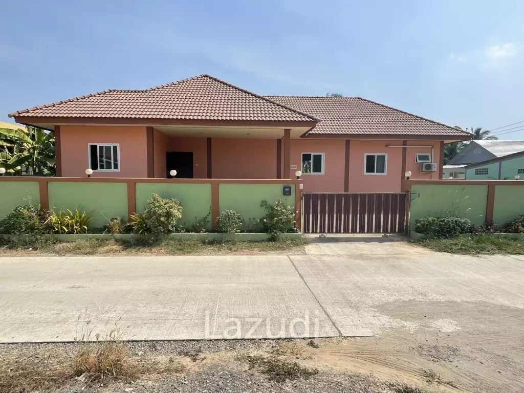 Kui Buri: Solid House with 3 Bedroom and 3 Bathrooms