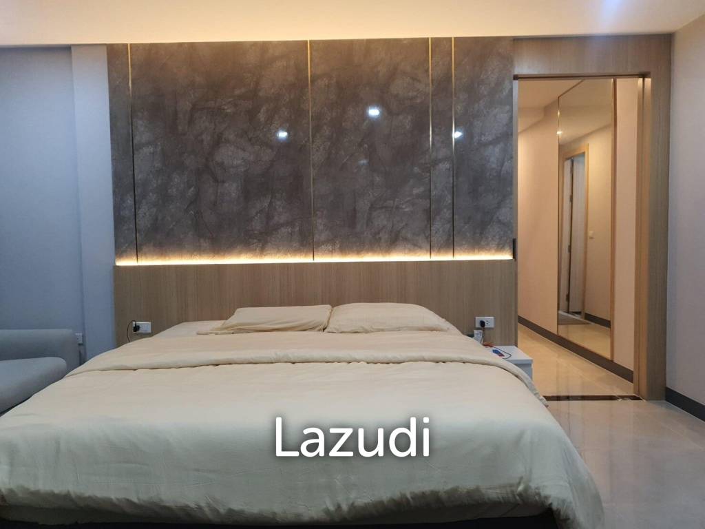 6 Beds 8 Baths  468 SQ.M. Pool Villa in South Pattaya