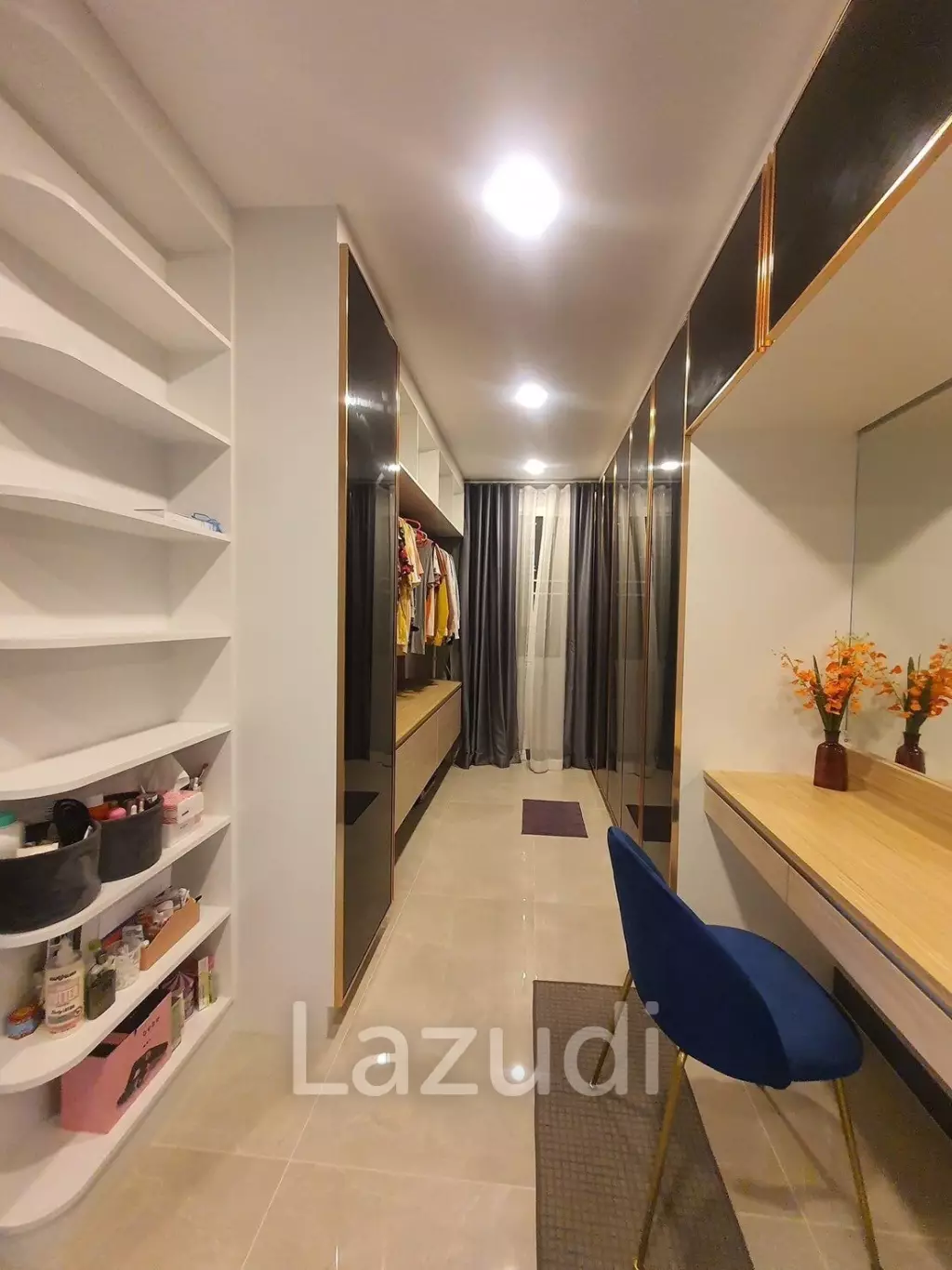 6 Beds 8 Baths  468 SQ.M. Pool Villa in South Pattaya