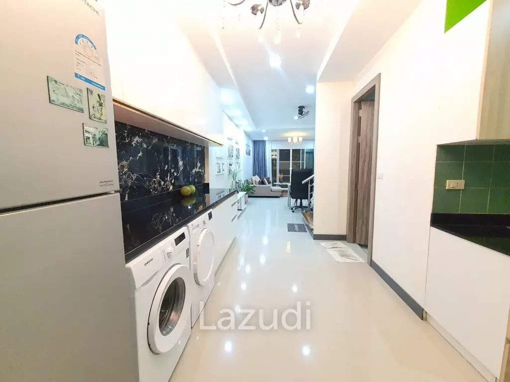 6 Beds 8 Baths  468 SQ.M. Pool Villa in South Pattaya